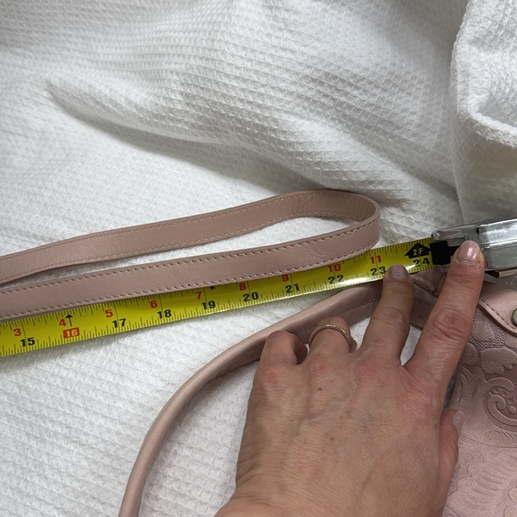 NWT Pink Leather Floral Embossed Shoulder Crossbody Bag Made in Italy - Picture 12 of 13